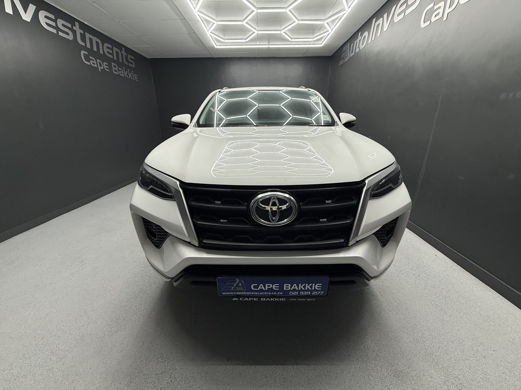 TOYOTA FORTUNER FORTUNER 2.4GD-6 R/B - 7