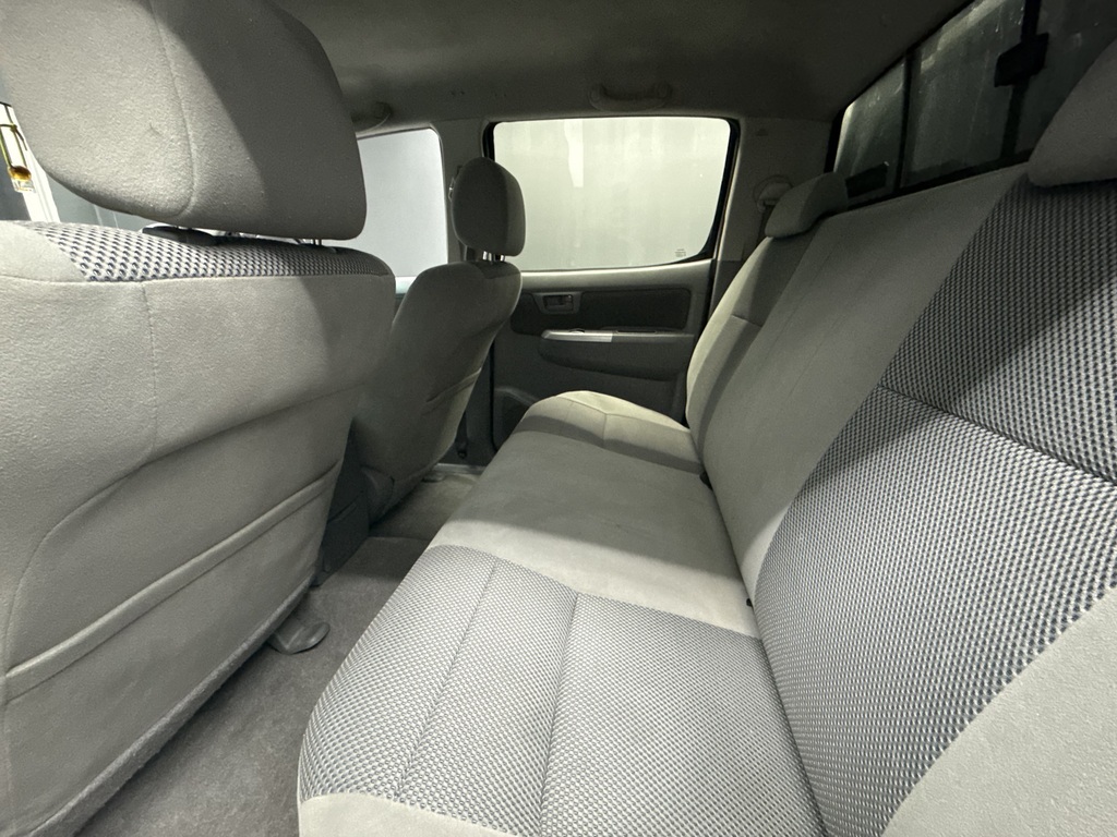 TOYOTA HILUX HILUX 3.0 D-4D RAIDER 4X4 A/T P/U D/C - 10