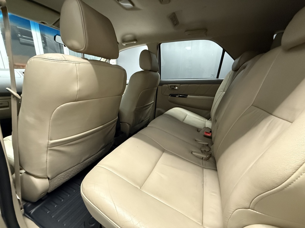 TOYOTA FORTUNER FORTUNER 3.0D-4D R/B - 10