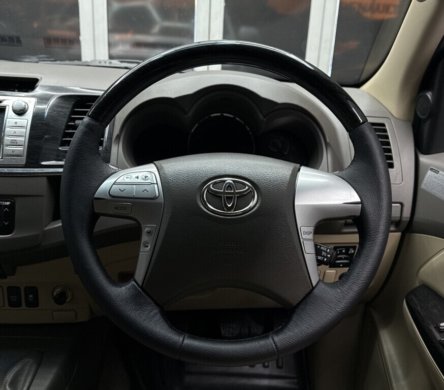 TOYOTA FORTUNER FORTUNER 3.0D-4D R/B - 12