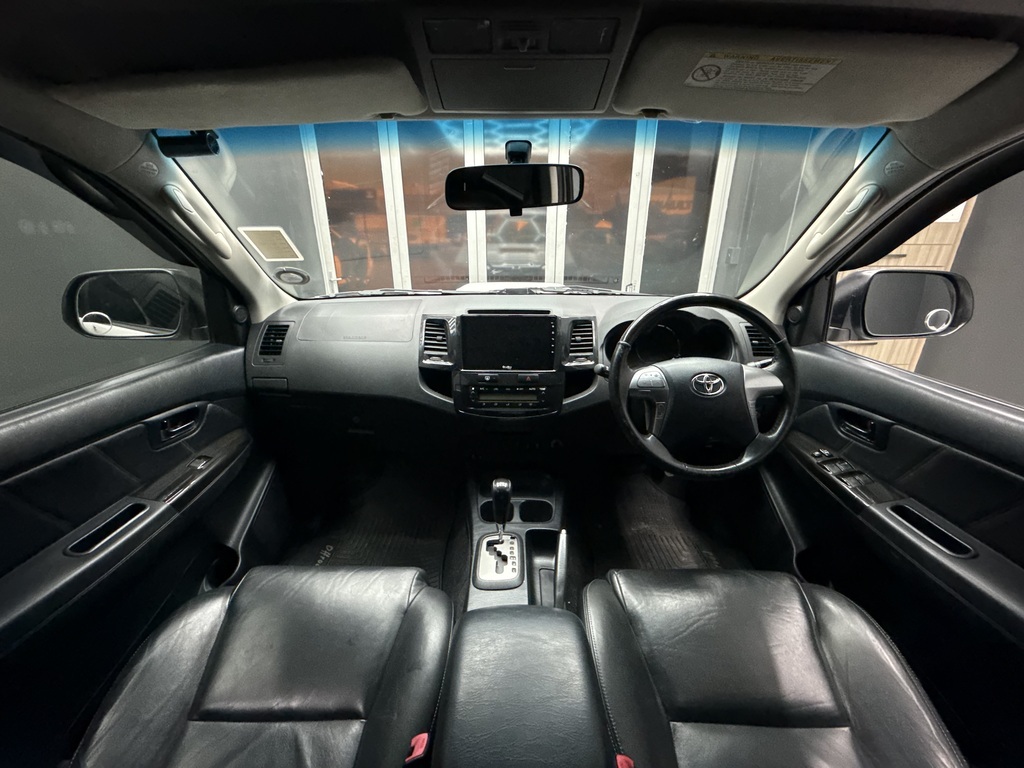 TOYOTA FORTUNER FORTUNER 3.0D-4D R/B A/T - 10