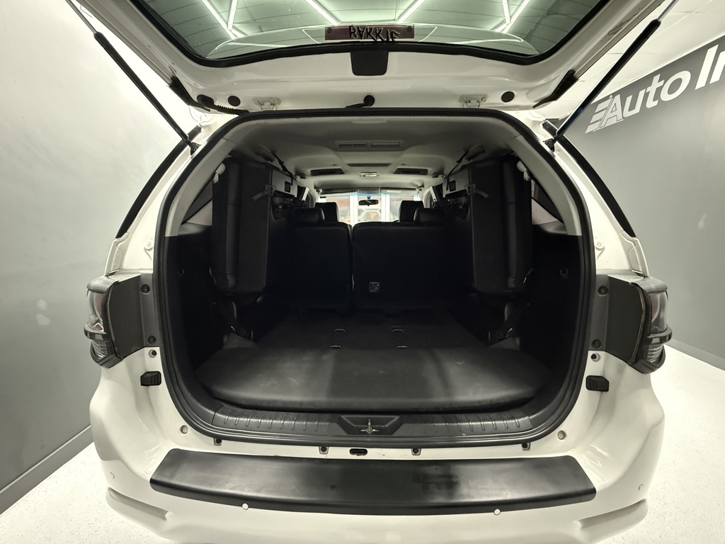 TOYOTA FORTUNER FORTUNER 3.0D-4D R/B A/T - 17