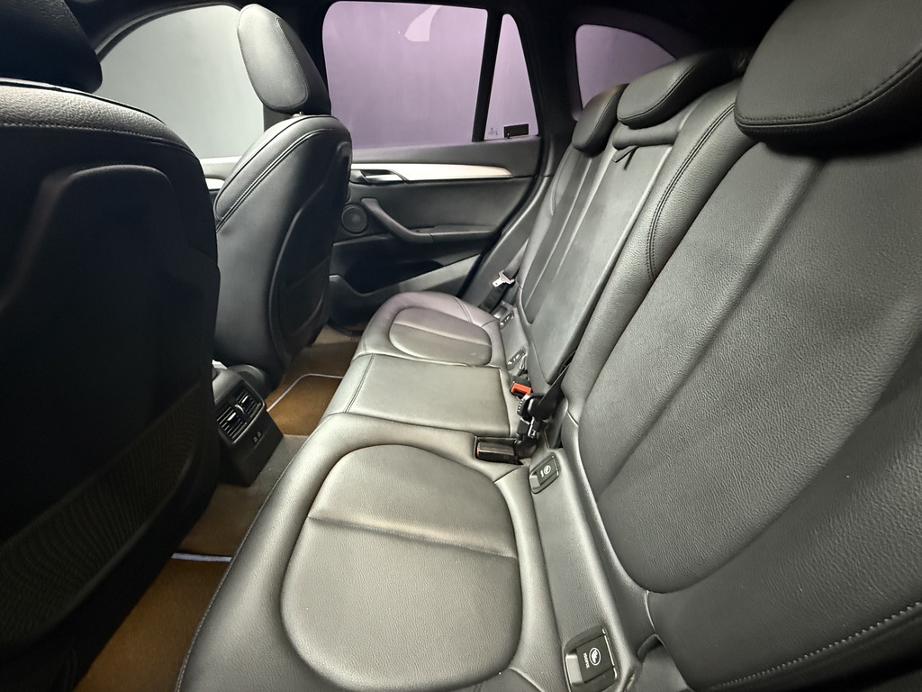 BMW X1 X1 sDRIVE18i M SPORT A/T (F48) - 9