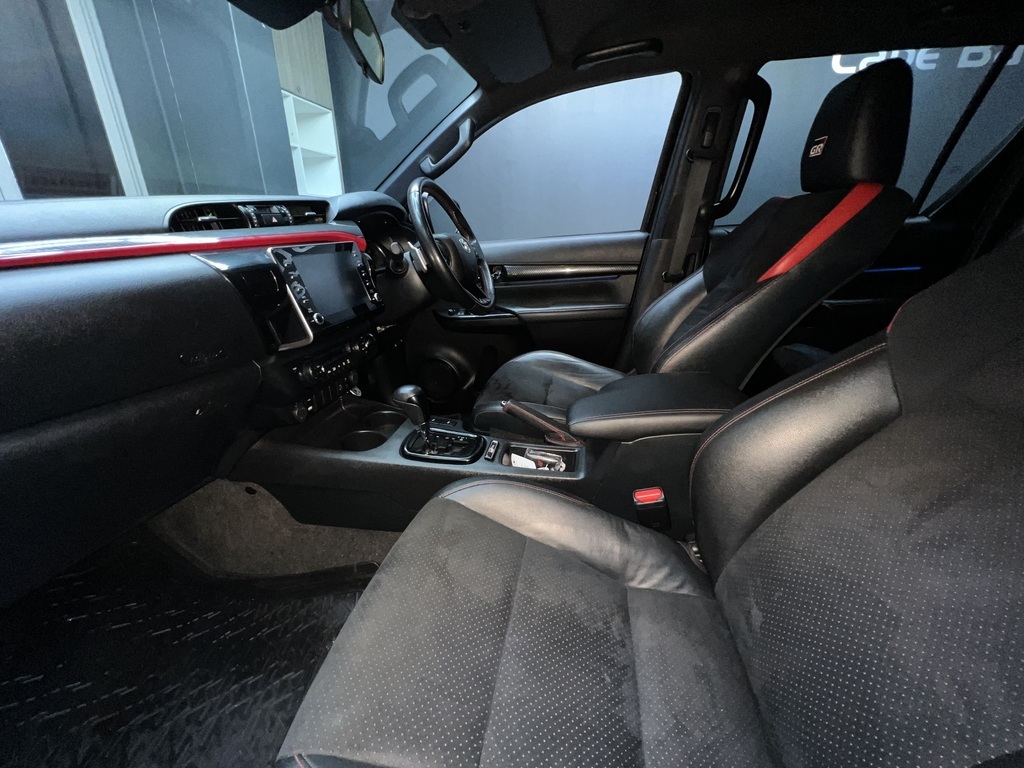 TOYOTA HILUX HILUX 2.8 GD-6 GR-S 4X4 A/T P/U D/C - 8