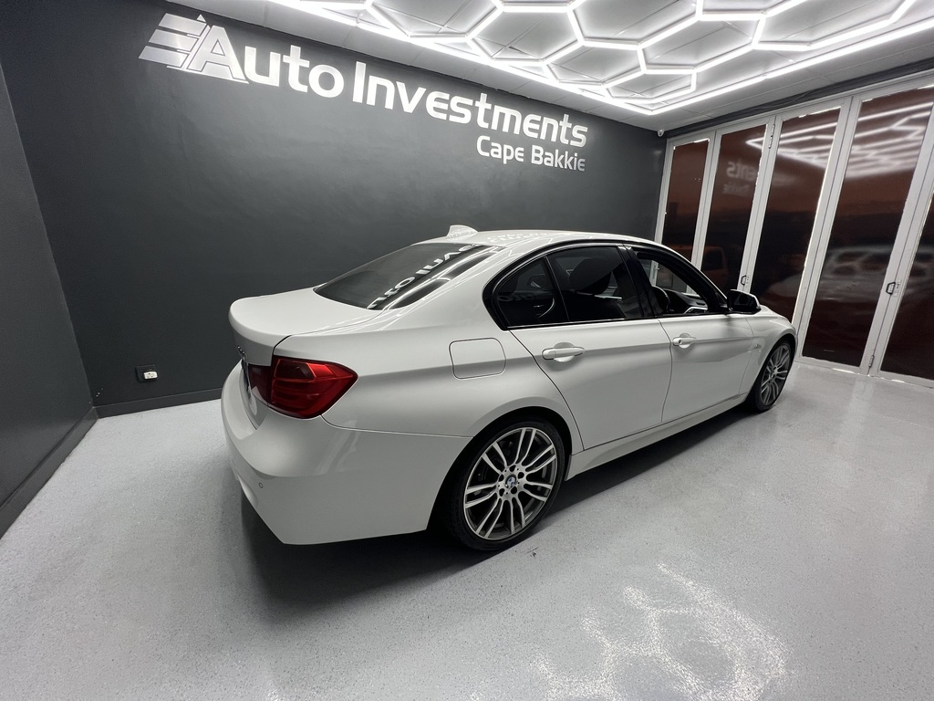 BMW 3 SERIES 320i M SPORT (F30) - 3