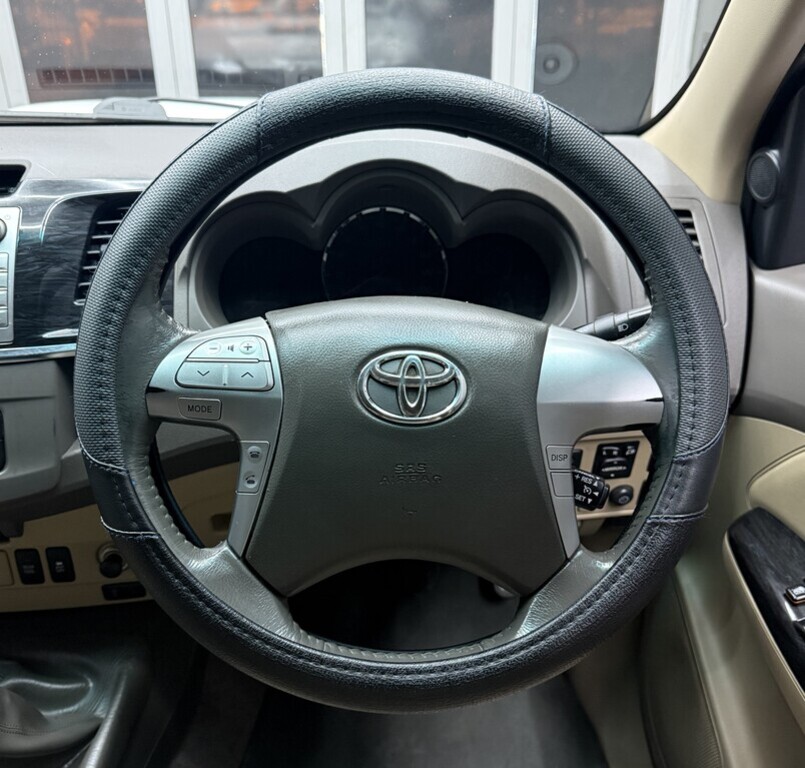 TOYOTA FORTUNER FORTUNER 3.0D-4D 4X4 - 15