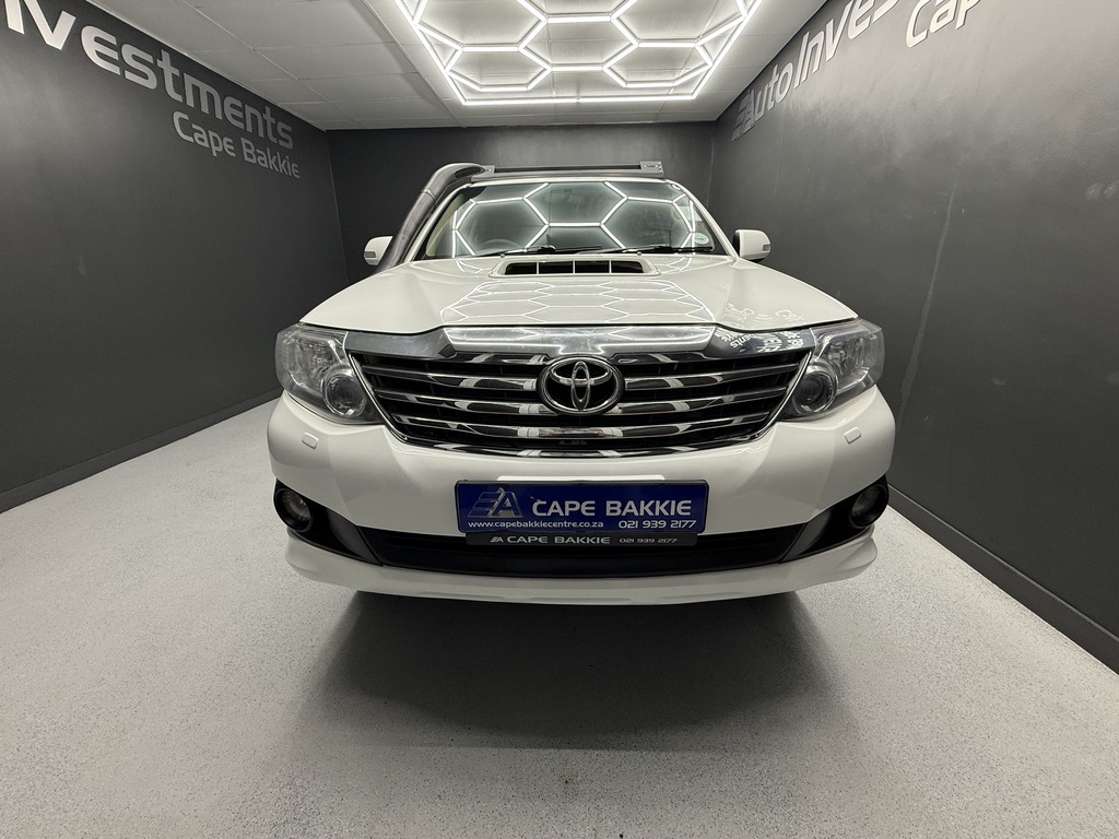 TOYOTA FORTUNER FORTUNER 3.0D-4D 4X4 - 6