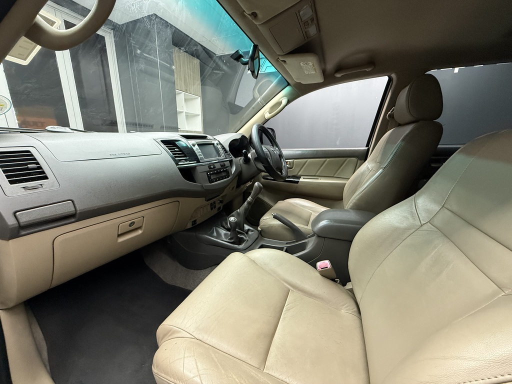 TOYOTA FORTUNER FORTUNER 3.0D-4D 4X4 - 8