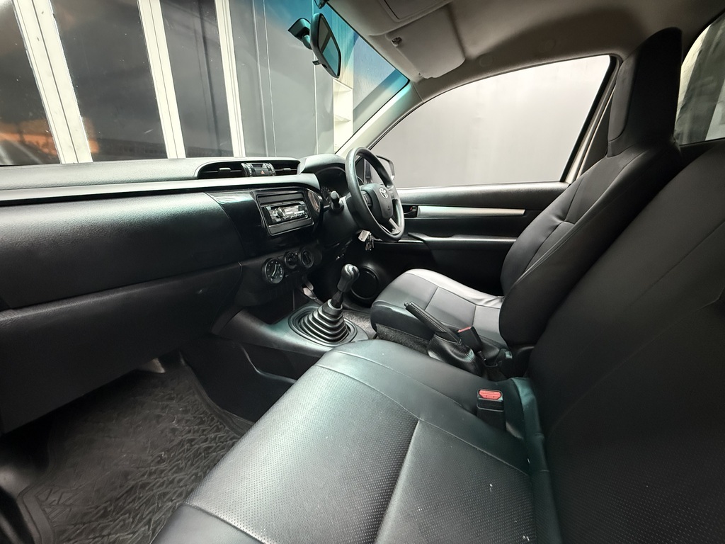 TOYOTA HILUX HILUX 2.4 GD A/C P/U S/C - 9