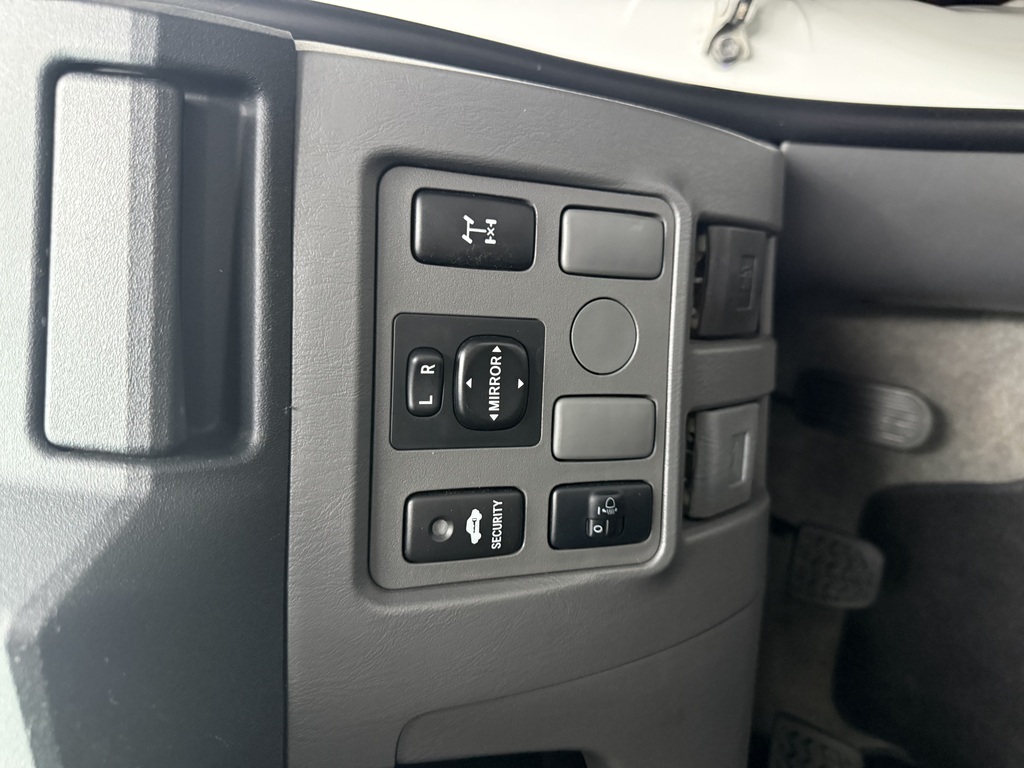 TOYOTA HILUX HILUX 2.5 D-4D SRX R/B P/U S/C - 11