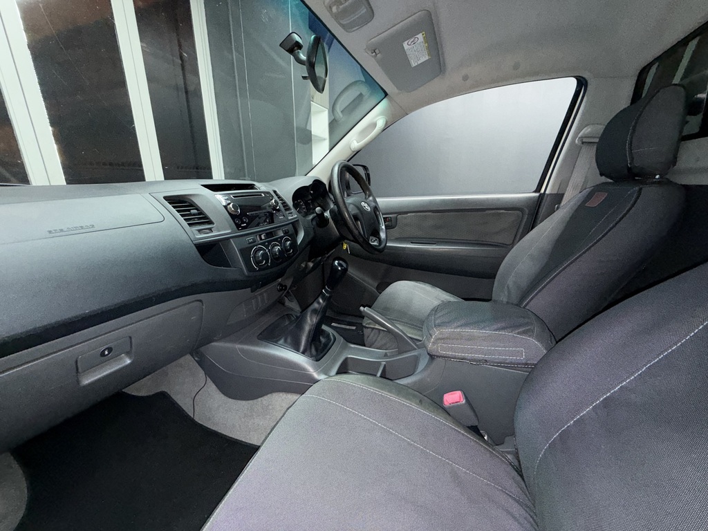 TOYOTA HILUX HILUX 2.5 D-4D SRX R/B P/U S/C - 8