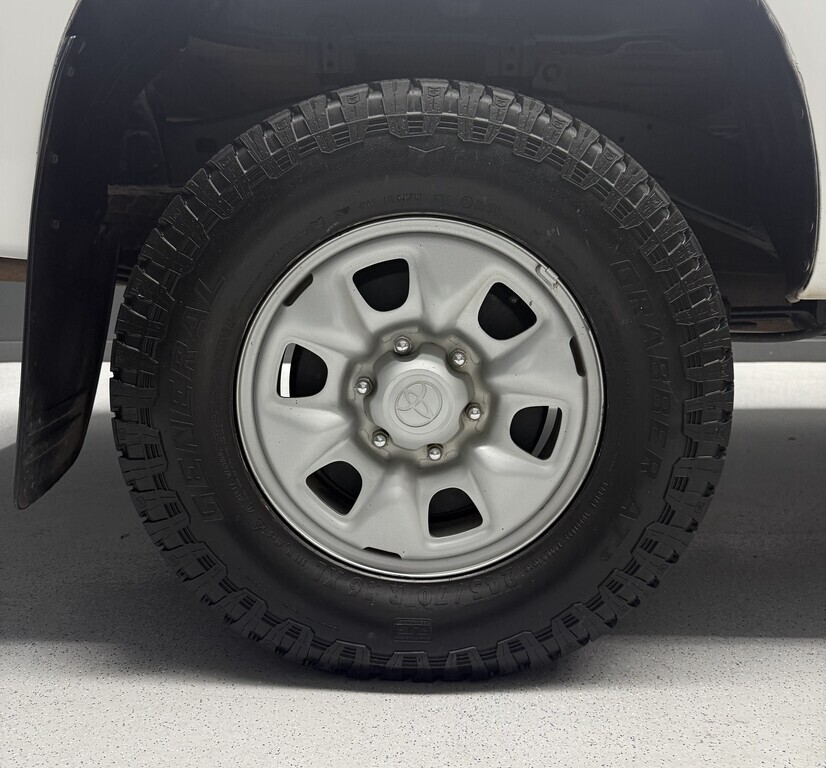 TOYOTA HILUX HILUX 2.5 D-4D SRX R/B P/U S/C - 9