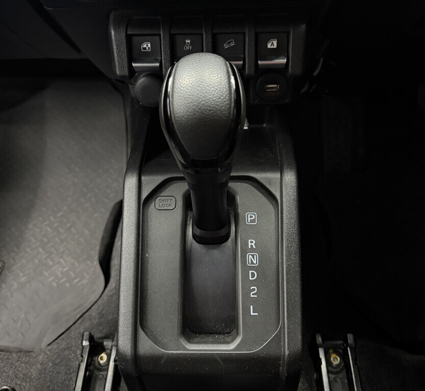 SUZUKI JIMNY JIMNY 1.5 GLX A/T - 10