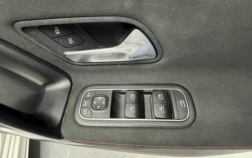 MERCEDES-BENZ A CLASS A 200 A/T - 14