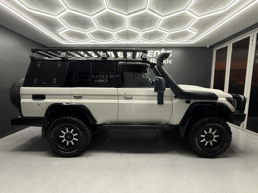 TOYOTA LAND CRUISER 76 LANDCRUISER 76 4.5D V8 S/W - 2
