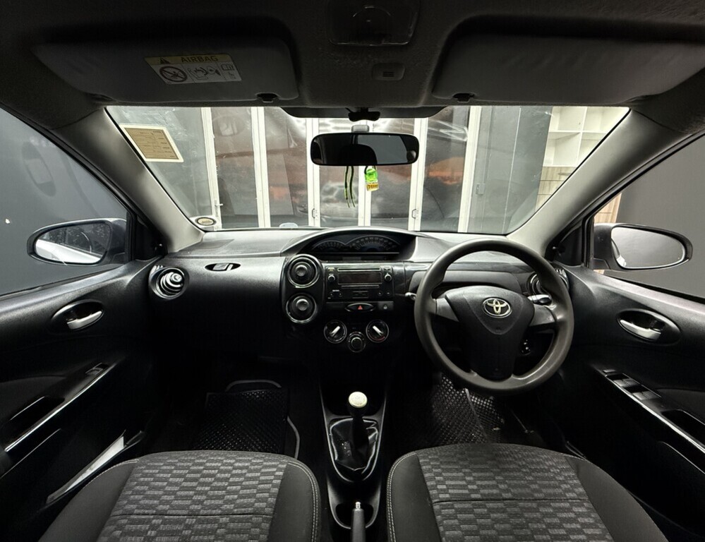 TOYOTA ETIOS ETIOS CROSS 1.5 Xs 5Dr - 10
