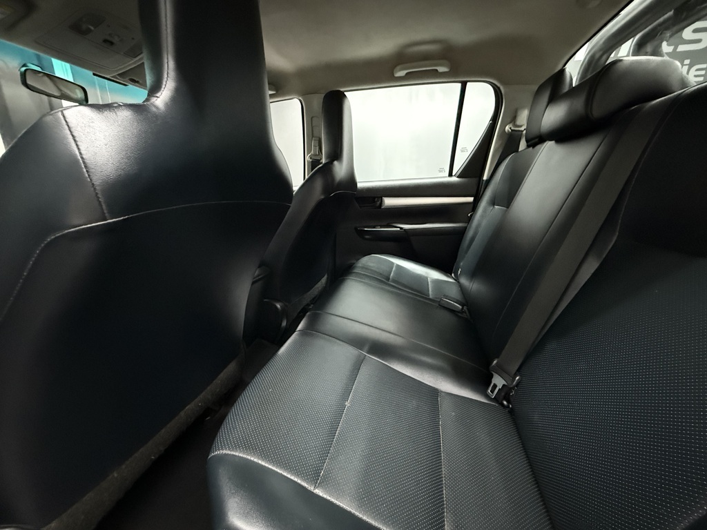 TOYOTA HILUX HILUX 2.4 GD-6 SR 4X4 P/U D/C - 10