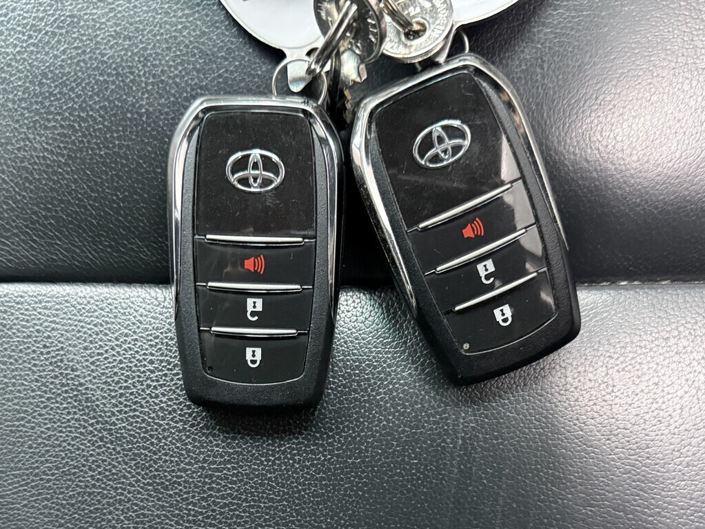 TOYOTA FORTUNER FORTUNER 2.4GD-6 4X4 A/T - 13