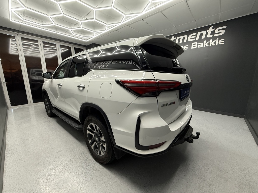 TOYOTA FORTUNER FORTUNER 2.4GD-6 4X4 A/T - 4