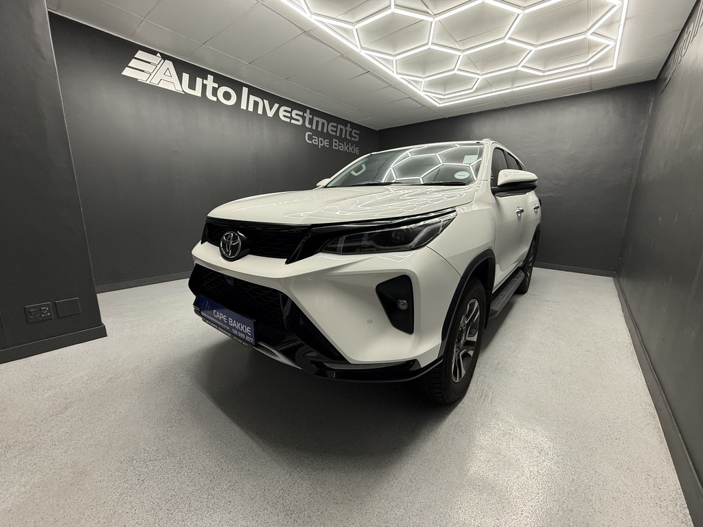 TOYOTA FORTUNER FORTUNER 2.4GD-6 4X4 A/T - 5