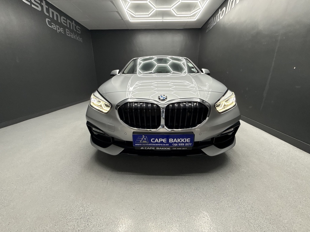 BMW 1 SERIES 118i M SPORT A/T (F40) - 9