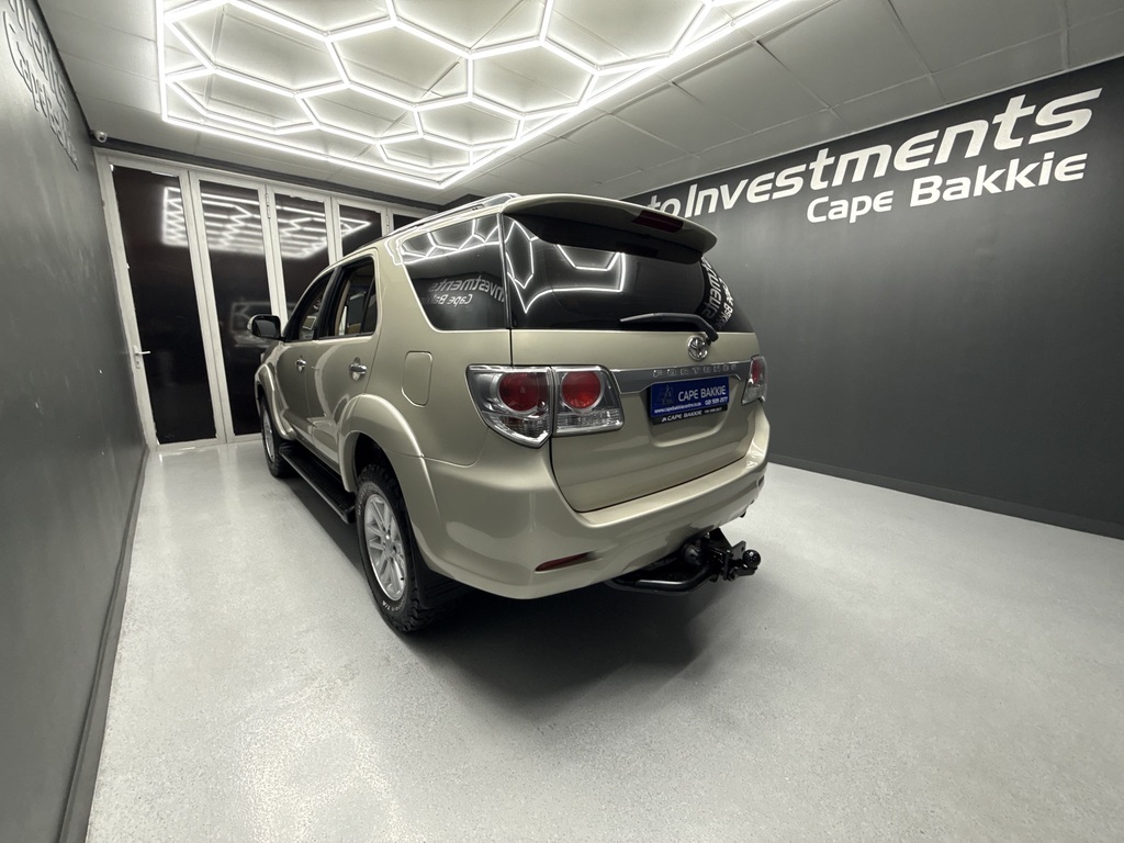TOYOTA FORTUNER FORTUNER 2.5D-4D RB - 5