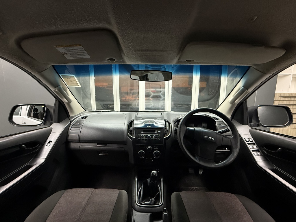 ISUZU D-MAX D-MAX 250 HO HI-RIDE D/C P/U - 10