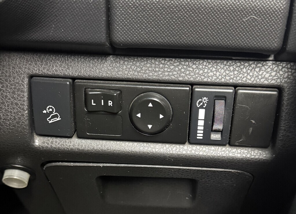 ISUZU D-MAX D-MAX 250 HO HI-RIDE D/C P/U - 12