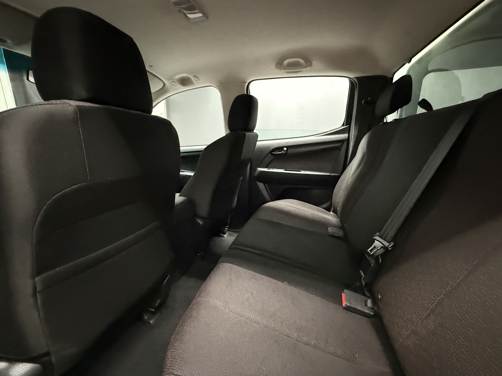 ISUZU D-MAX D-MAX 250 HO HI-RIDE D/C P/U - 10