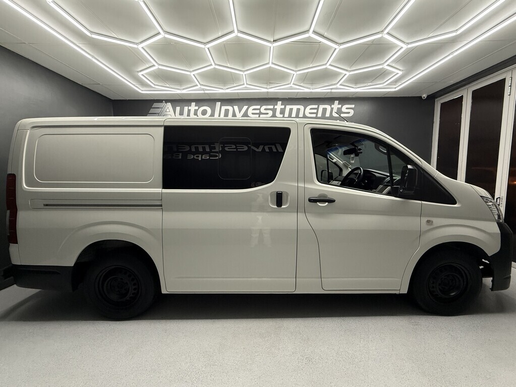 TOYOTA QUANTUM QUANTUM 2.8 LWB CREWCAB F/C P/V - 2