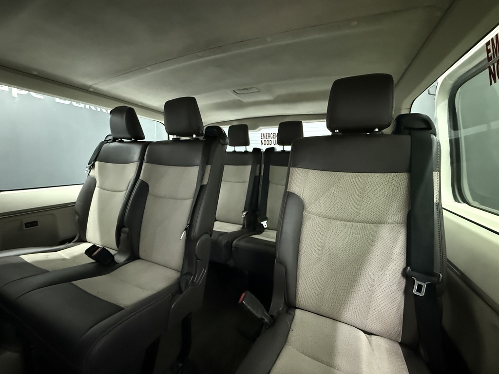 TOYOTA QUANTUM QUANTUM 2.8 GL 11 SEAT - 12