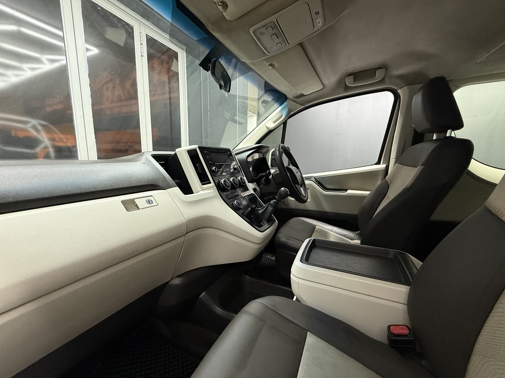 TOYOTA QUANTUM QUANTUM 2.8 GL 11 SEAT - 9
