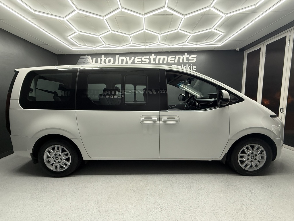 HYUNDAI STARIA STARIA 2.2D EXECUTIVE A/T
