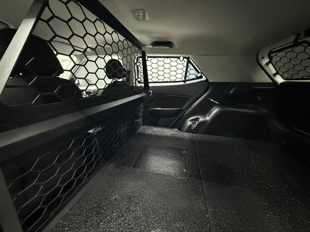 HYUNDAI VENUE VENUE 1.2 MOTION/PREMIUM CARGO P/V - 10