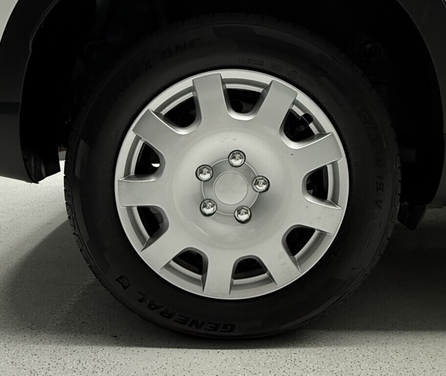 HYUNDAI VENUE VENUE 1.2 MOTION/PREMIUM CARGO P/V - 12