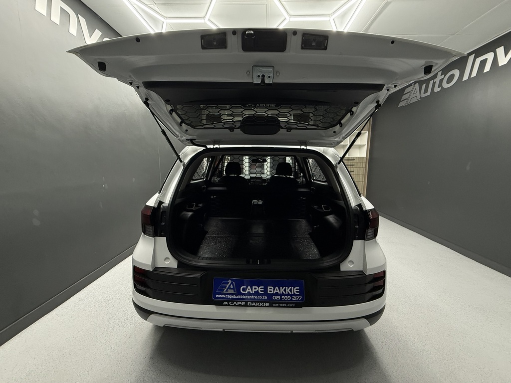 HYUNDAI VENUE VENUE 1.2 MOTION/PREMIUM CARGO P/V - 14