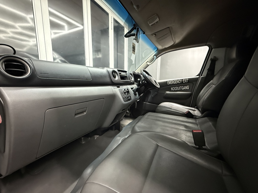 NISSAN NV NV350 2.5i WIDE F/C P/V