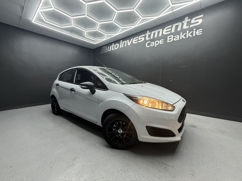 FORD FIESTA FIESTA 1.4 AMBIENTE 5 Dr - 1