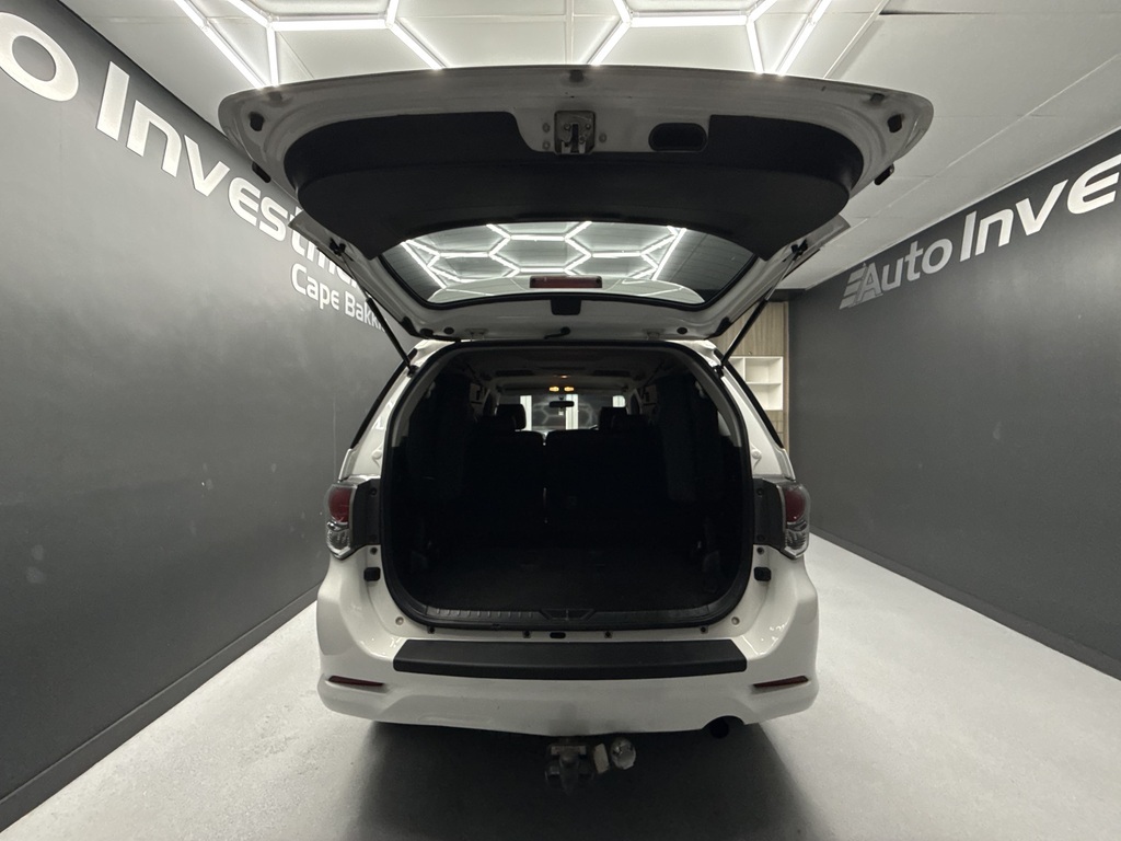 TOYOTA FORTUNER FORTUNER 3.0D-4D 4X4 A/T - 17