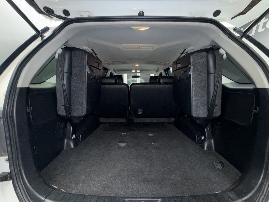 TOYOTA FORTUNER FORTUNER 3.0D-4D 4X4 A/T - 18