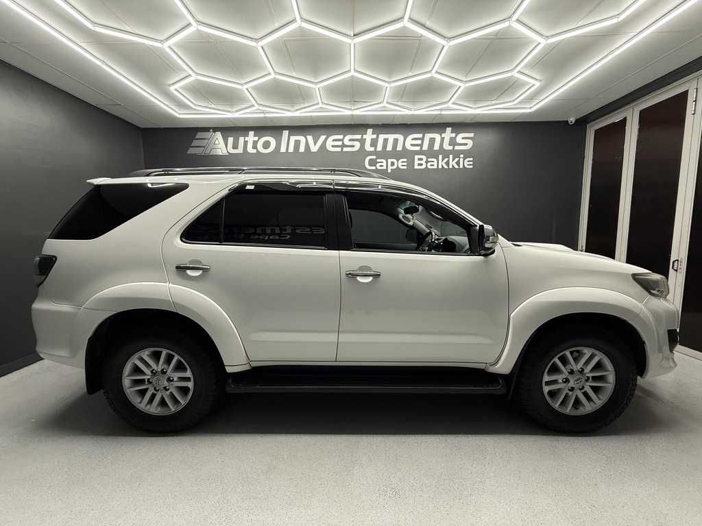 TOYOTA FORTUNER FORTUNER 3.0D-4D 4X4 A/T - 2