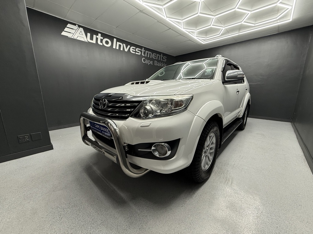 TOYOTA FORTUNER FORTUNER 3.0D-4D 4X4 A/T - 6