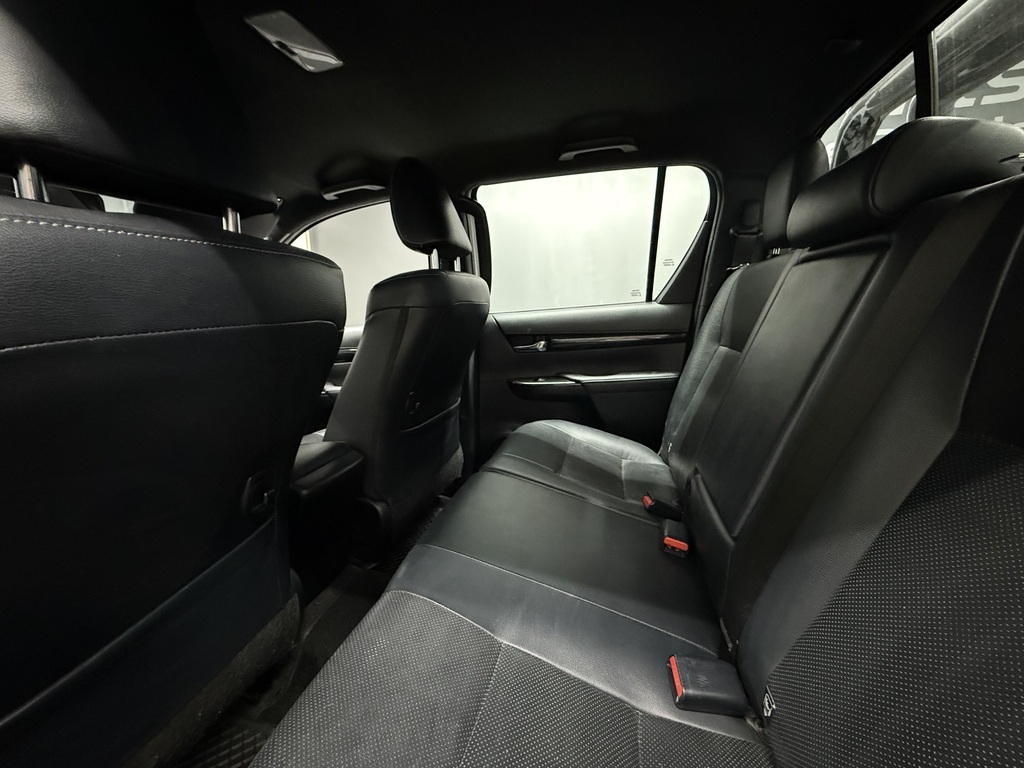 TOYOTA HILUX HILUX 2.8 GD-6 RB RAIDER A/T P/U D/C - 10