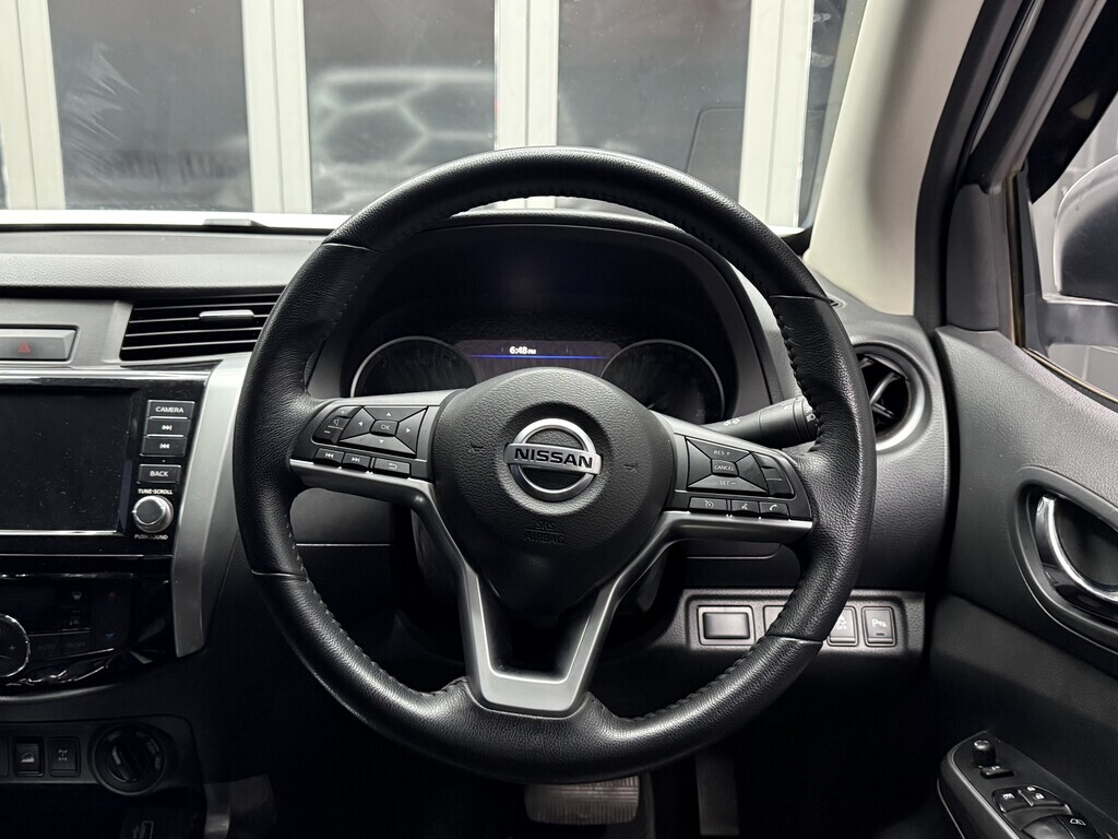 NISSAN NAVARA NAVARA 2.5DDTI LE/LE PLUS 4X4 A/T D/C P/U - 11