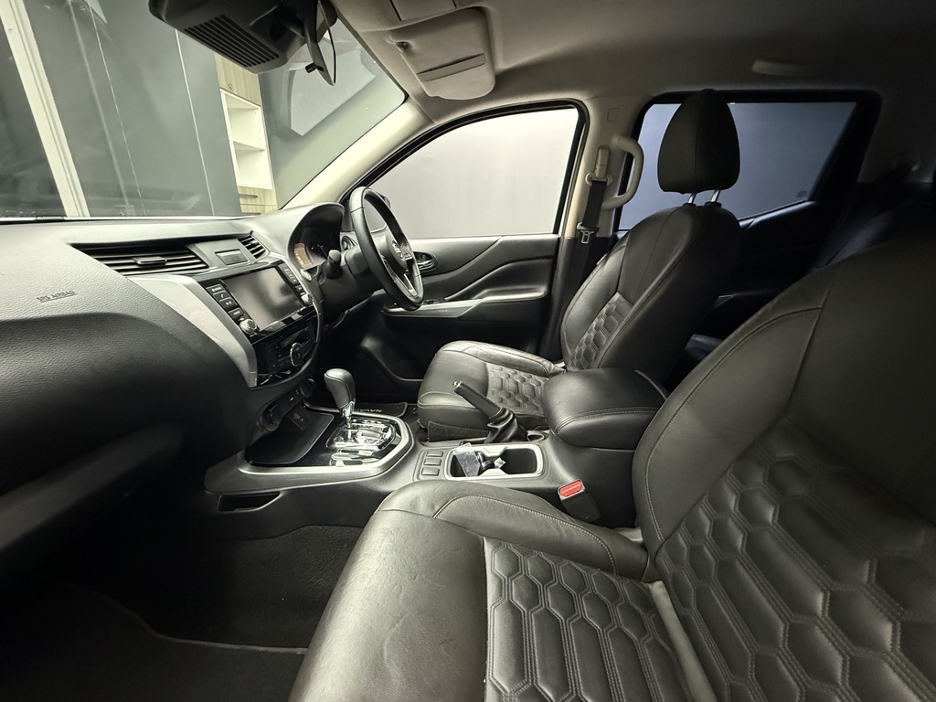 NISSAN NAVARA NAVARA 2.5DDTI LE/LE PLUS 4X4 A/T D/C P/U - 8