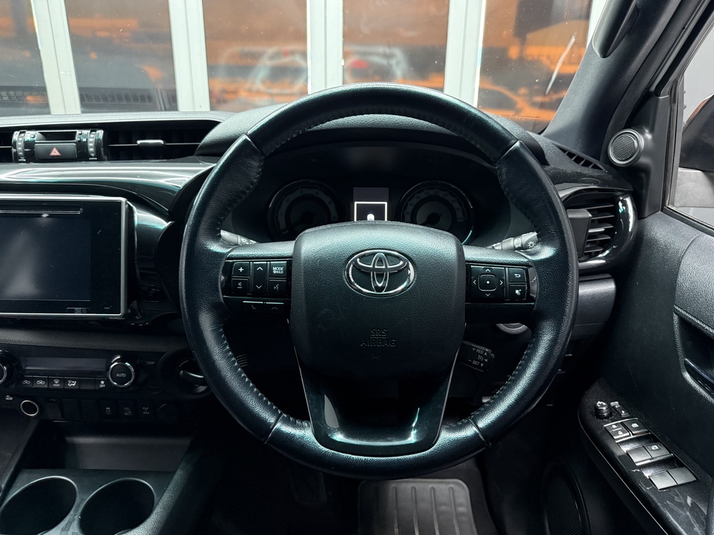 TOYOTA HILUX HILUX 2.8 GD-6 RAIDER 4X4 A/T P/U D/C - 12