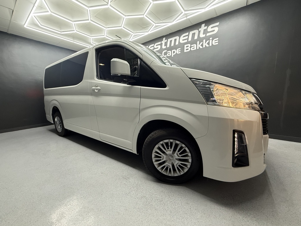 TOYOTA QUANTUM QUANTUM 2.8 GL 11 SEAT - 1