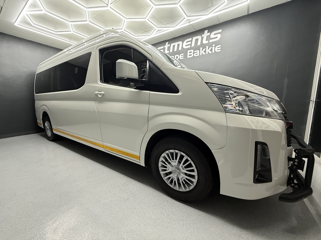 TOYOTA QUANTUM QUANTUM 2.8 GL 11 SEAT - 1