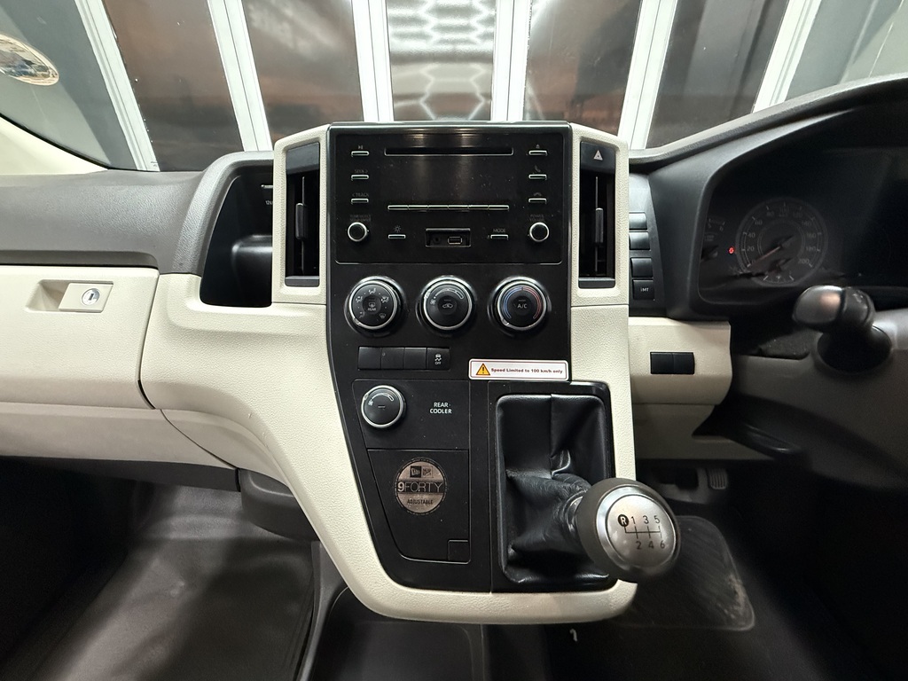 TOYOTA QUANTUM QUANTUM 2.8 GL 11 SEAT - 15