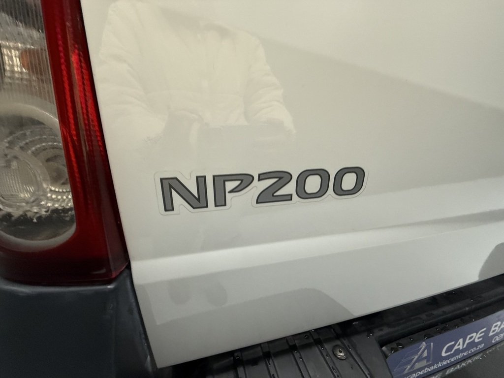 NISSAN NP200 NP200 1.5 DCi  A/C SAFETY PACK P/U S/C - 10